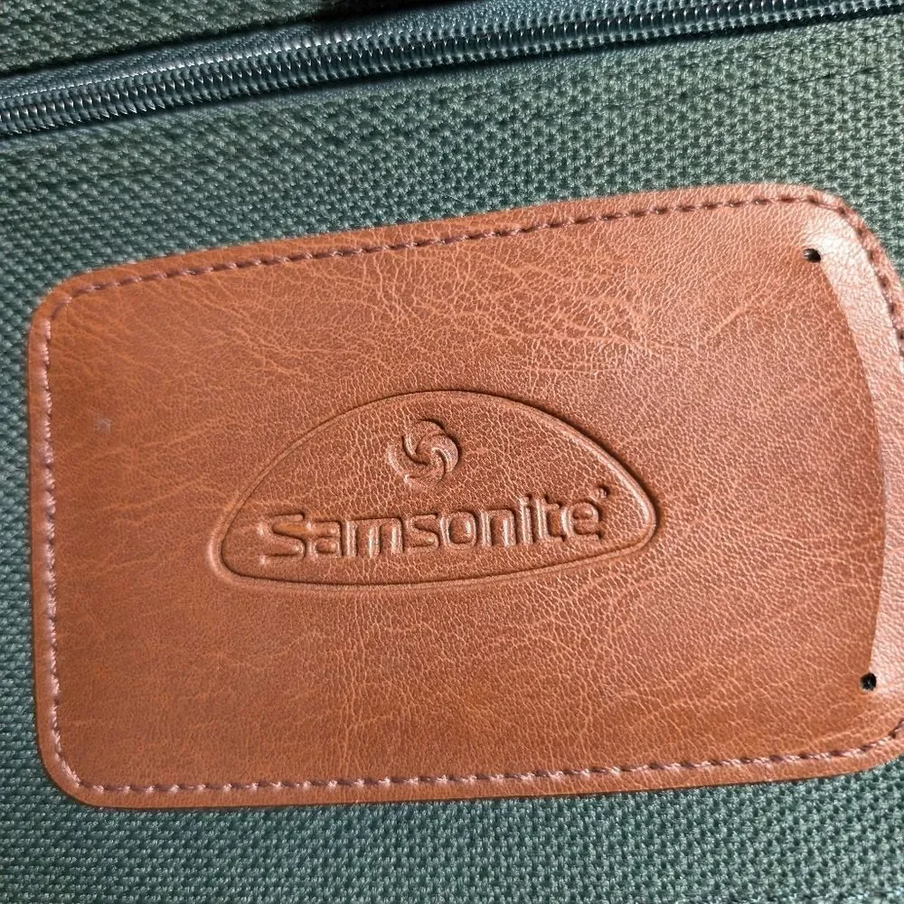 Vintage Samsonite Overnight Travel Shoulder Carry On Bag Collapsible with Strap